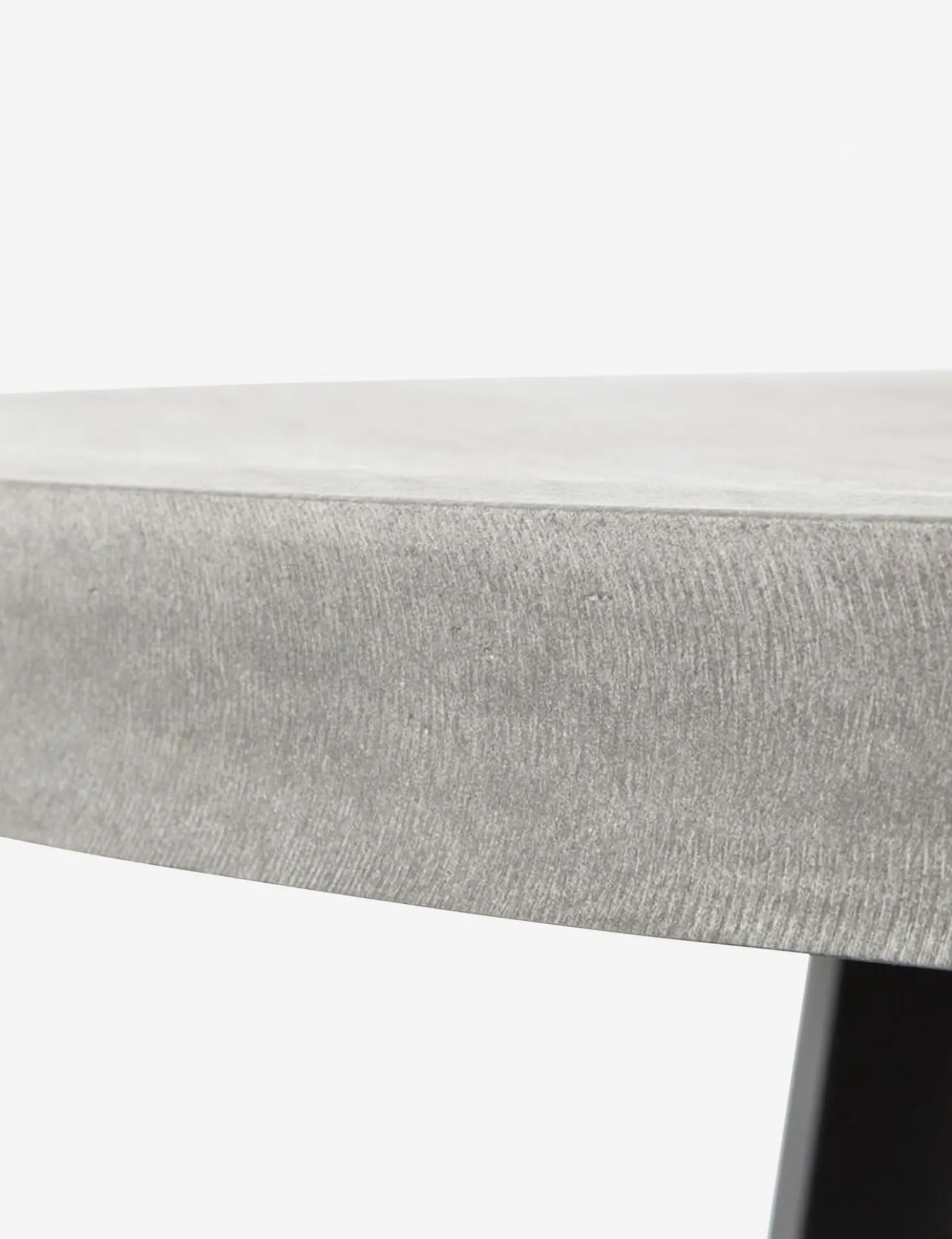 Agatha Indoor / Outdoor Round Dining Table
