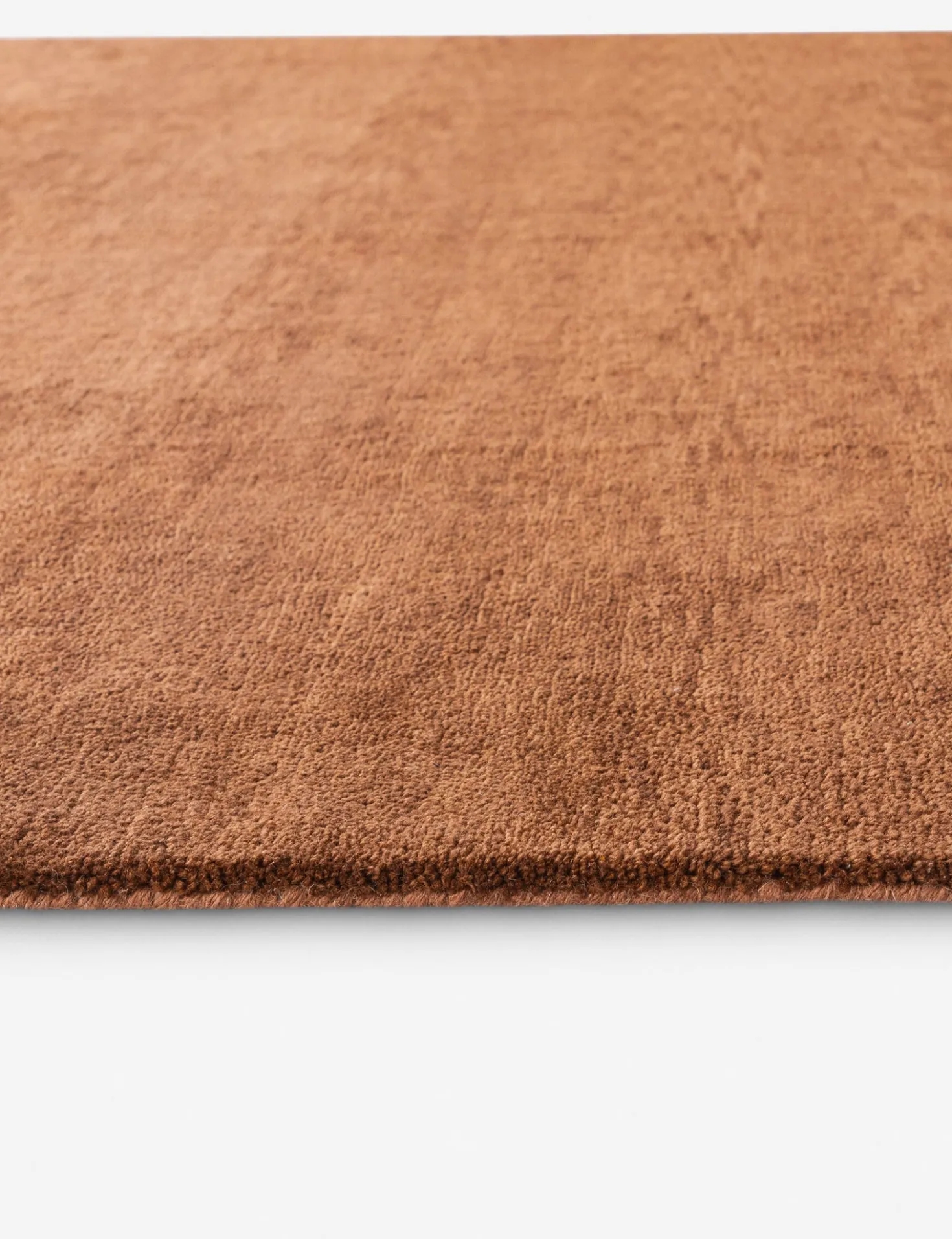 Ajnur Hand-Tufted Wool Rug