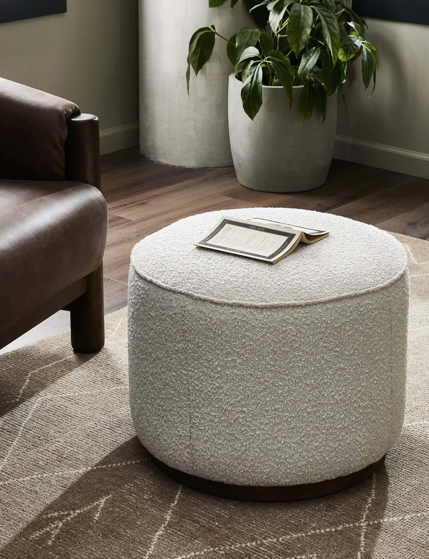 Aldora Stool