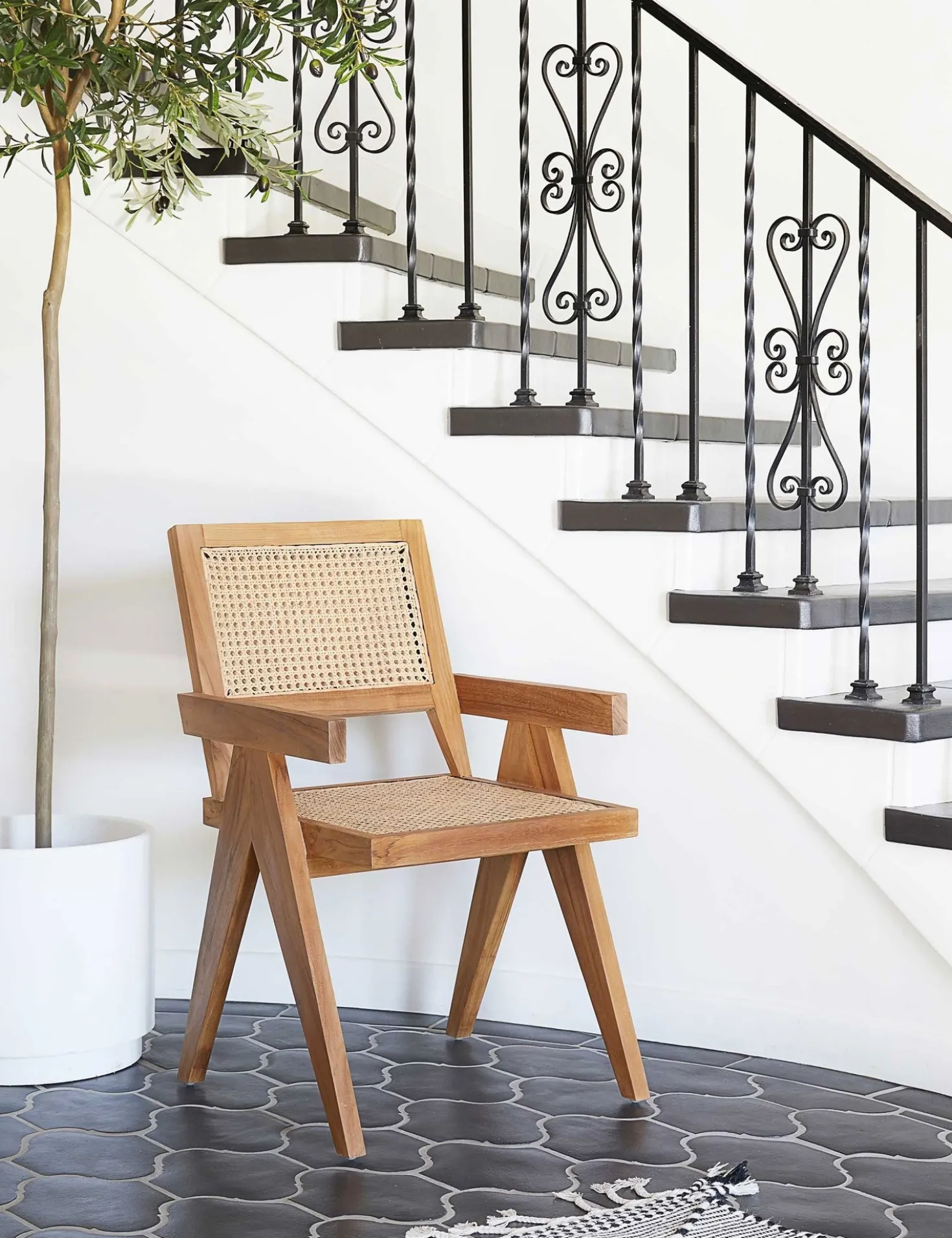 Alvi Dining Chair