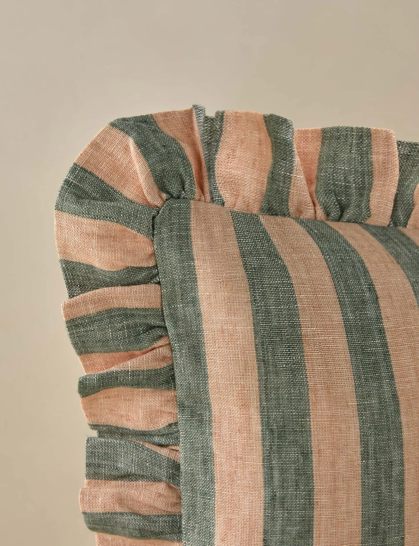 Amaroso Linen Ruffle Pillow