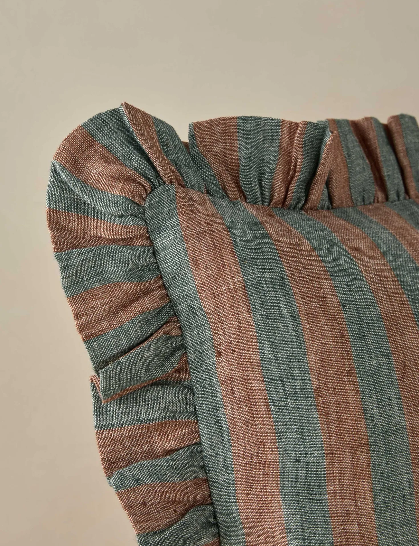Amaroso Linen Ruffle Pillow