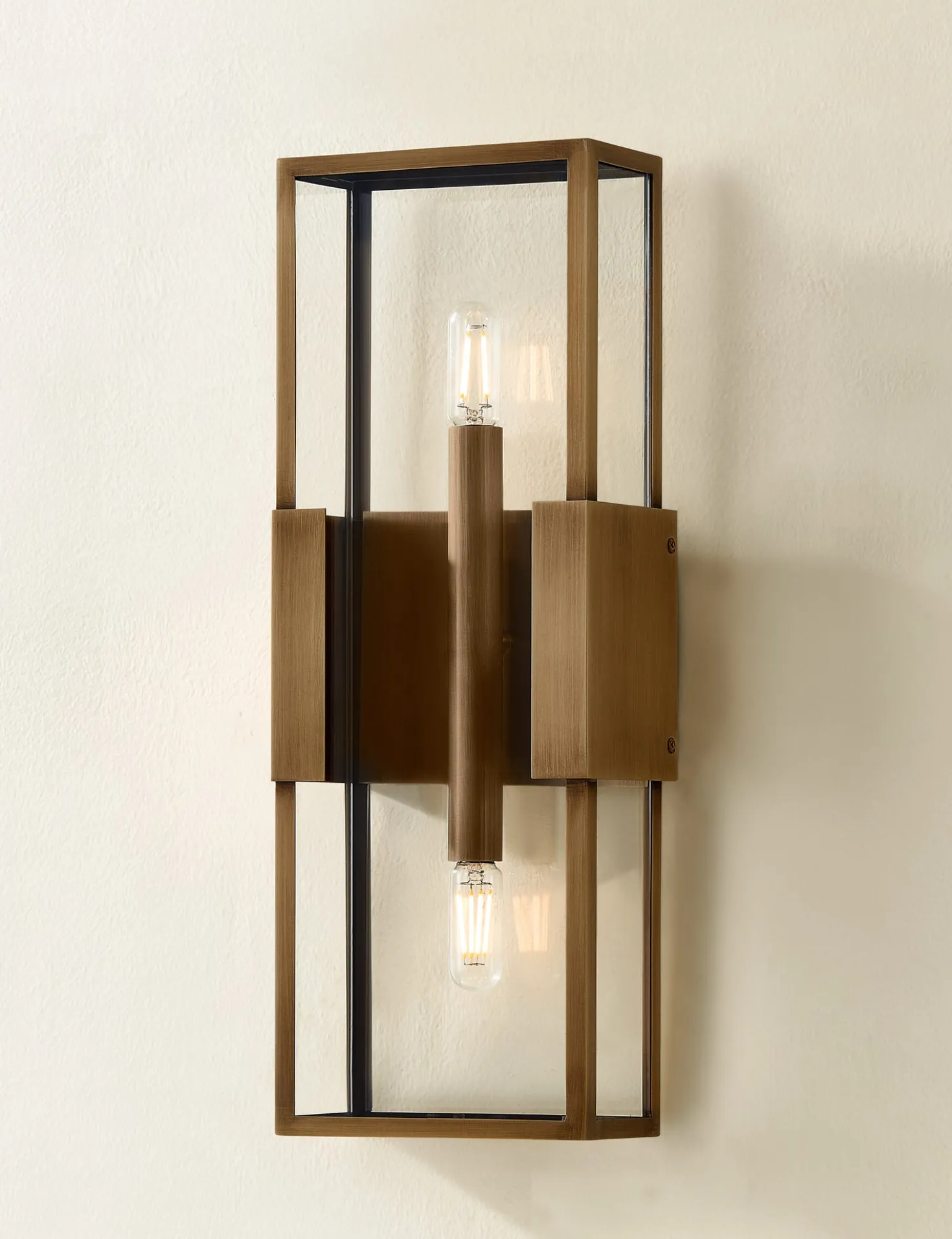 Ambre Outdoor Sconce
