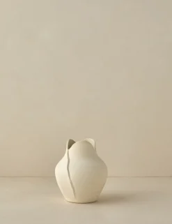 Amelia Vase by dumæ