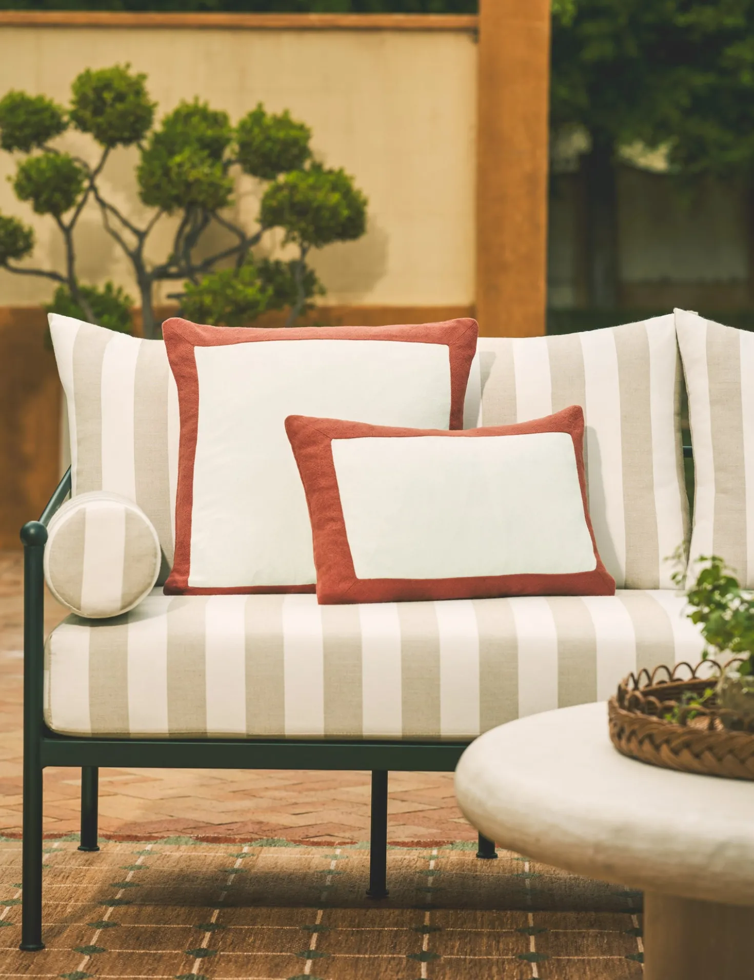 Amica Indoor / Outdoor Pillow