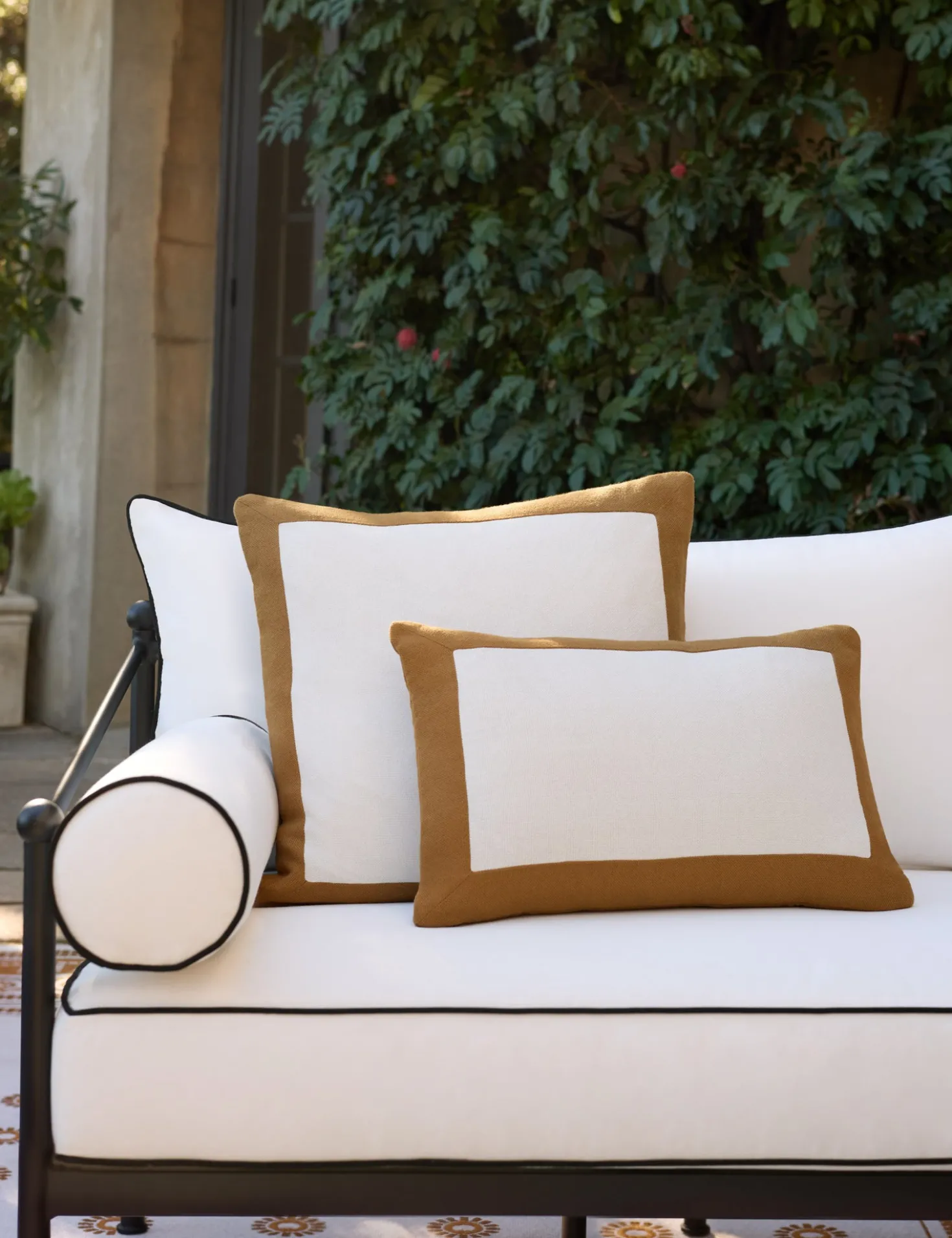 Amica Indoor / Outdoor Pillow