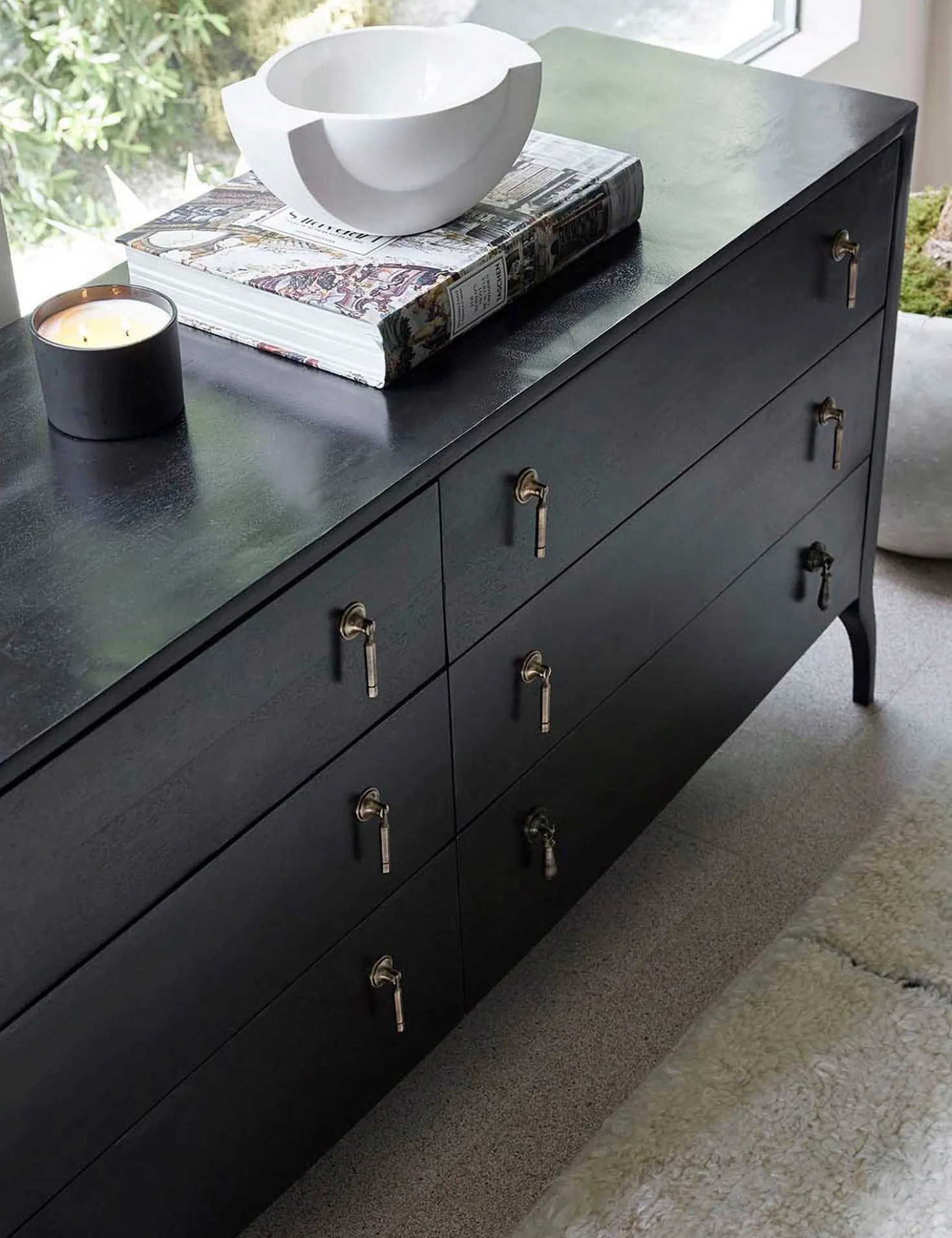 Anabella Dresser