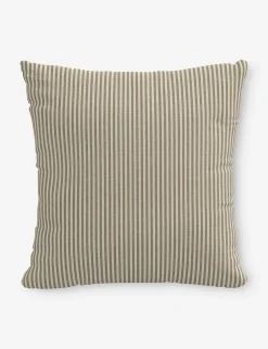 Appleyard Indoor / Outdoor Pillow