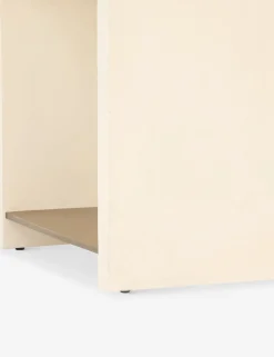 Aprilette Side Table