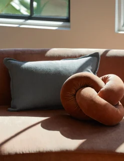 Arlo Linen Pillow