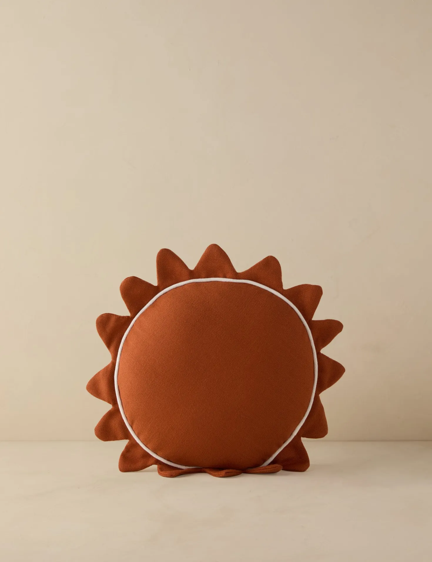 Bassani Indoor / Outdoor Round Pillow