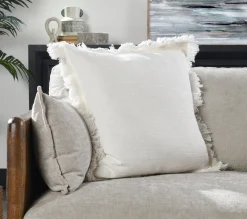 Bayless Pillow