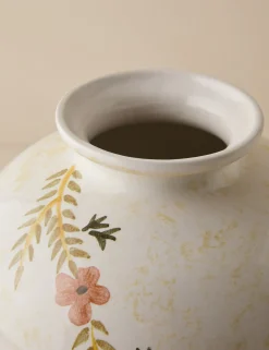 Bea Vase by Heidi Caillier