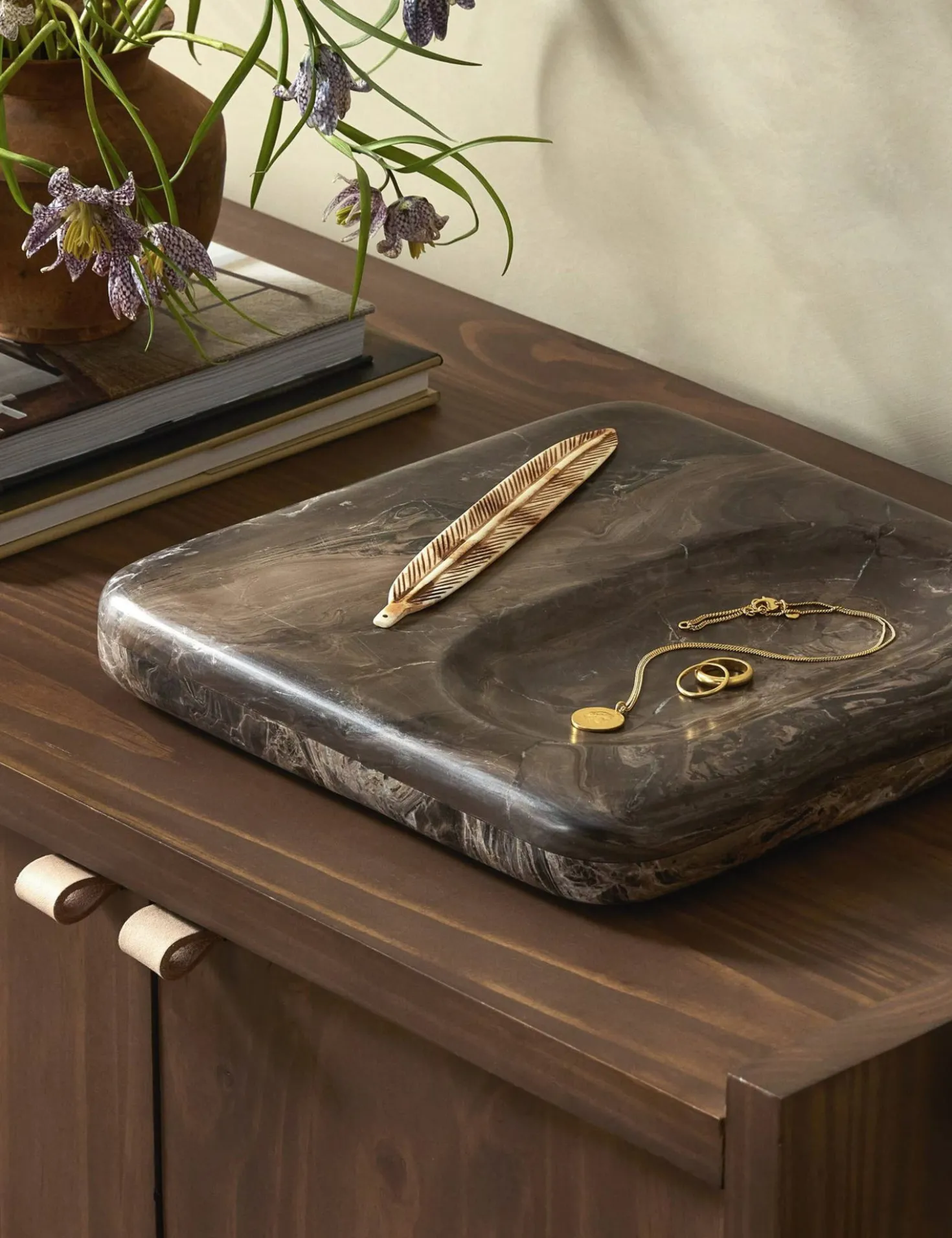 Bellett Catchall