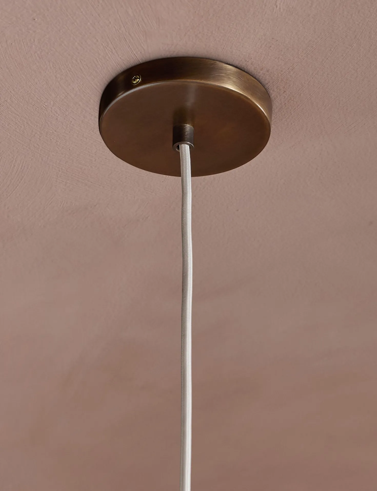 Bemand Pendant Light