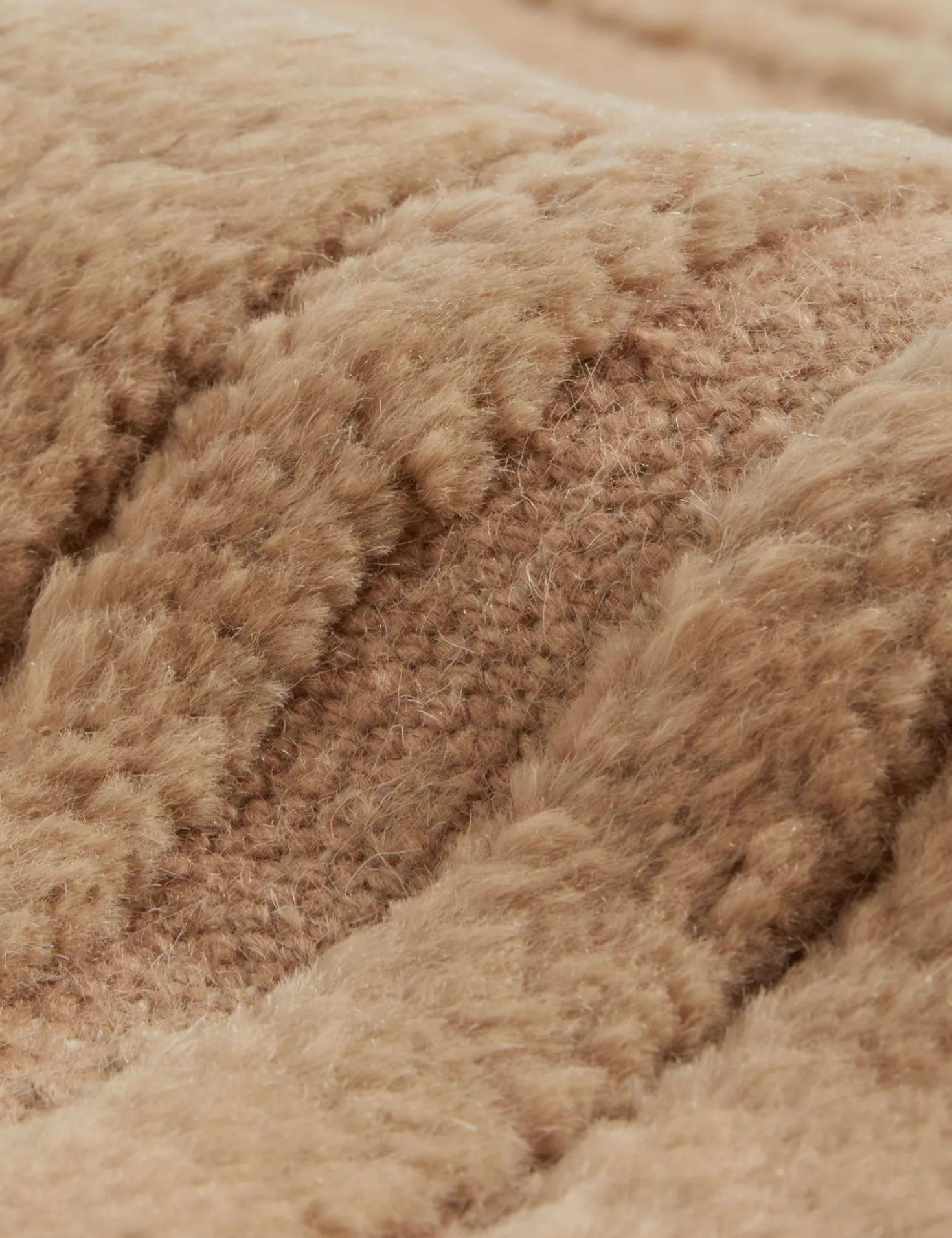 Bosa Hand-Knotted Wool Rug