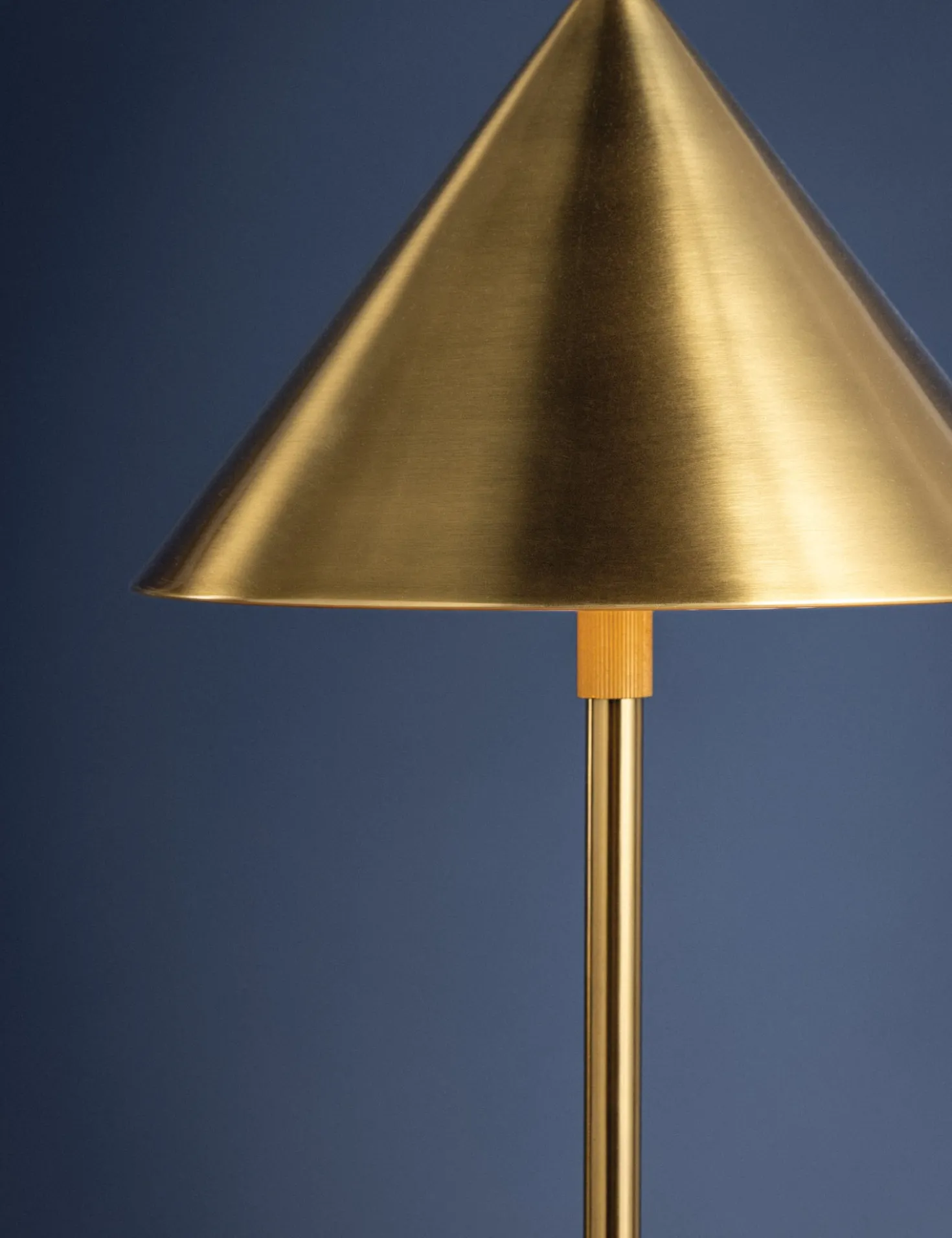 Brasseur Cordless Table Lamp