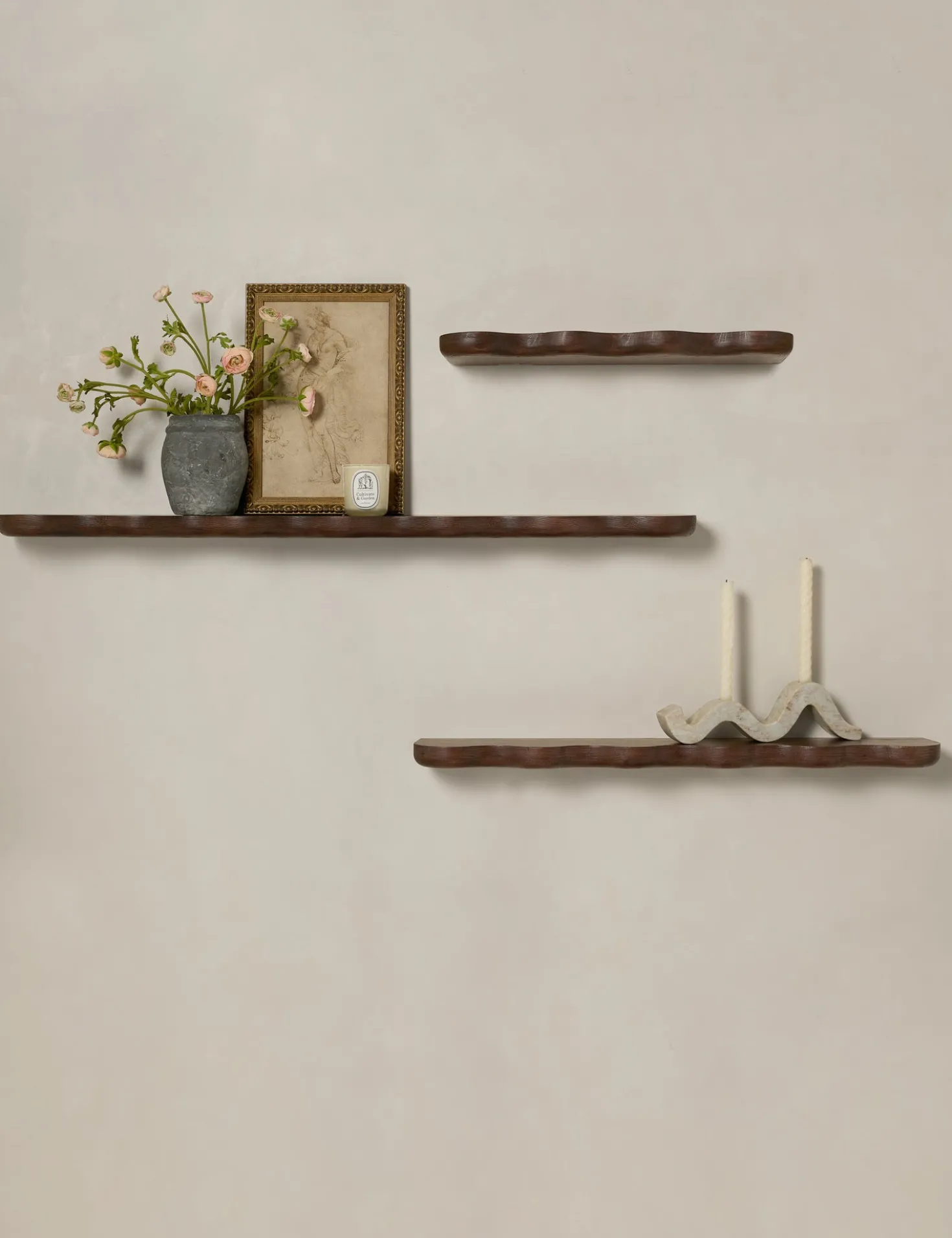 Cario Shelf