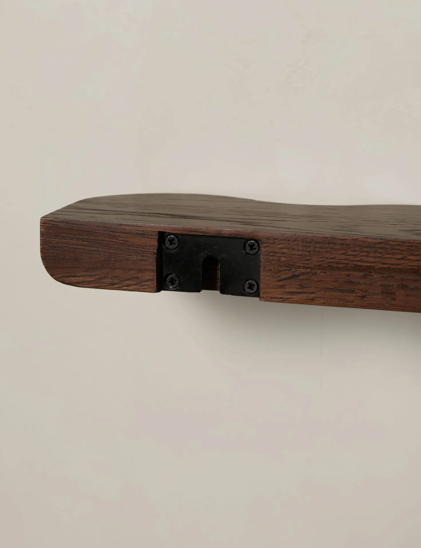 Cario Shelf