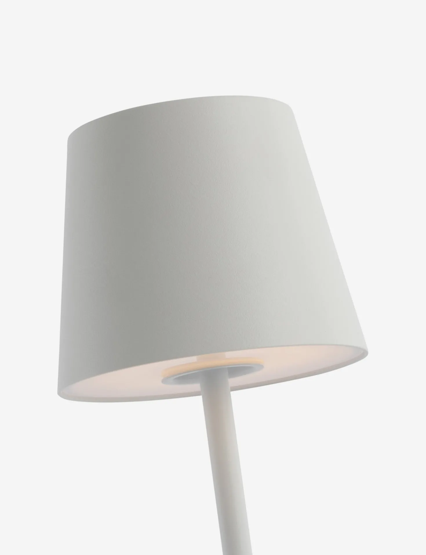 Carla Cordless Table Lamp