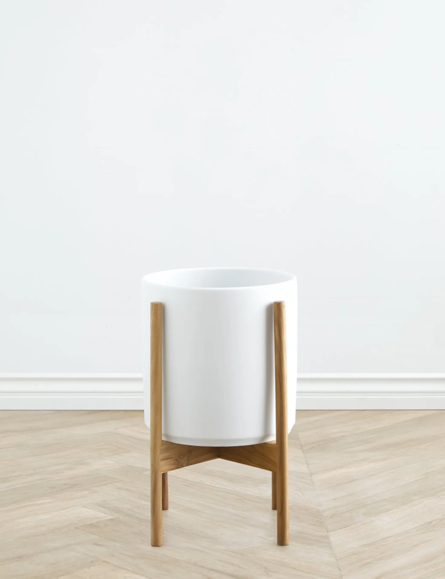 Ceramic Planter Pot + Teak Stand by LBE Design