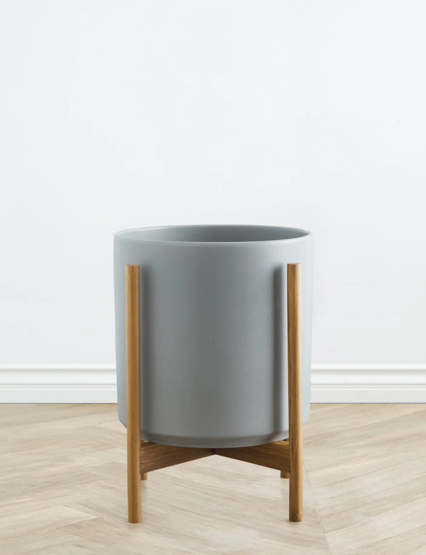 Ceramic Planter Pot + Teak Stand by LBE Design