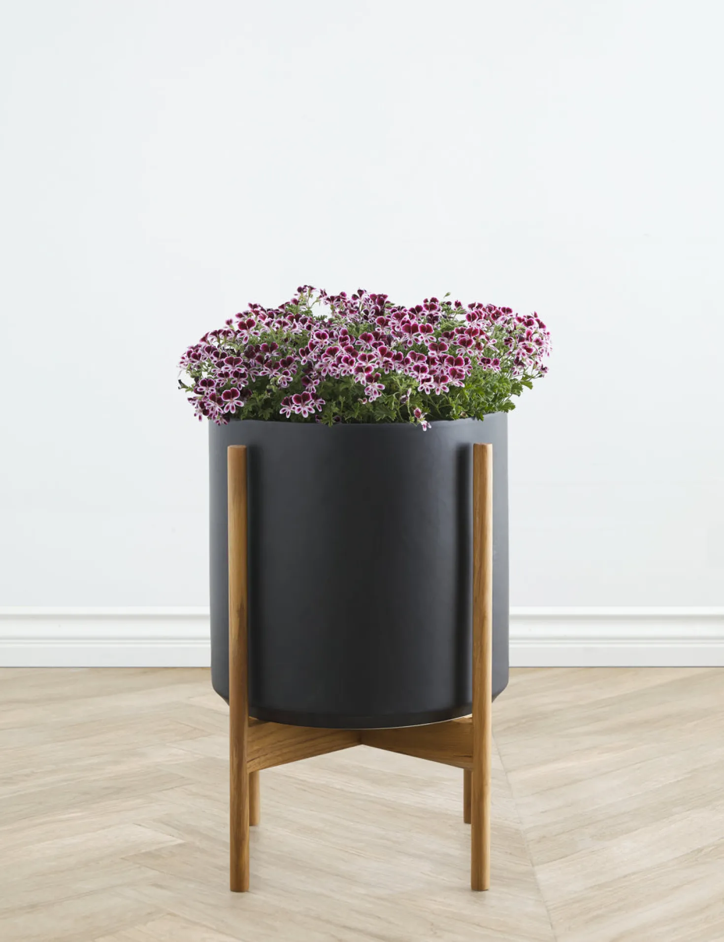 Ceramic Planter Pot + Teak Stand by LBE Design