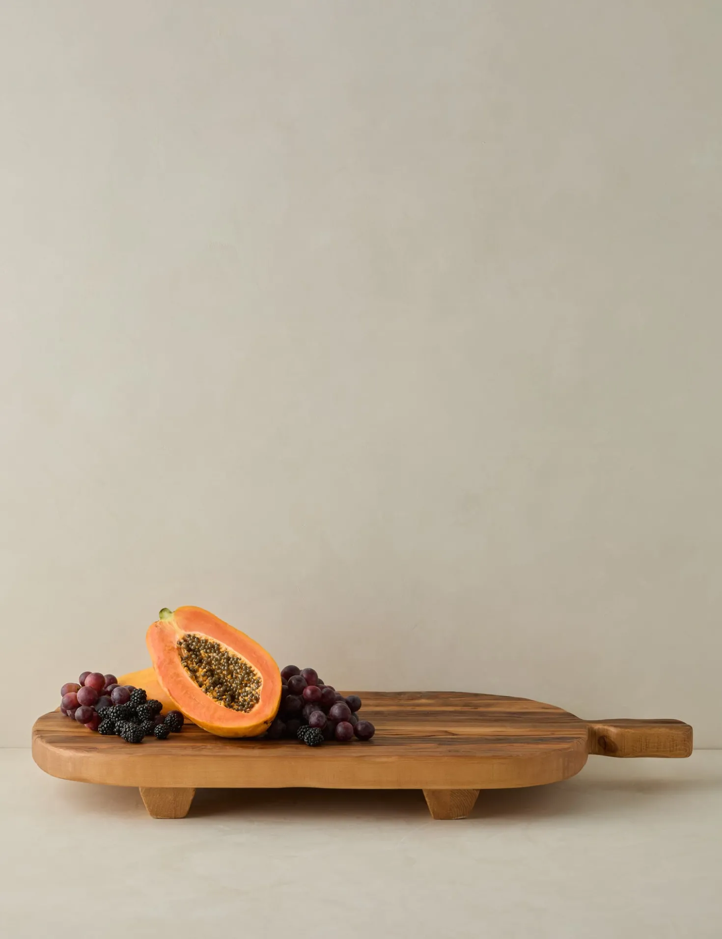 Classic Rectangular Footed Board by etúHOME