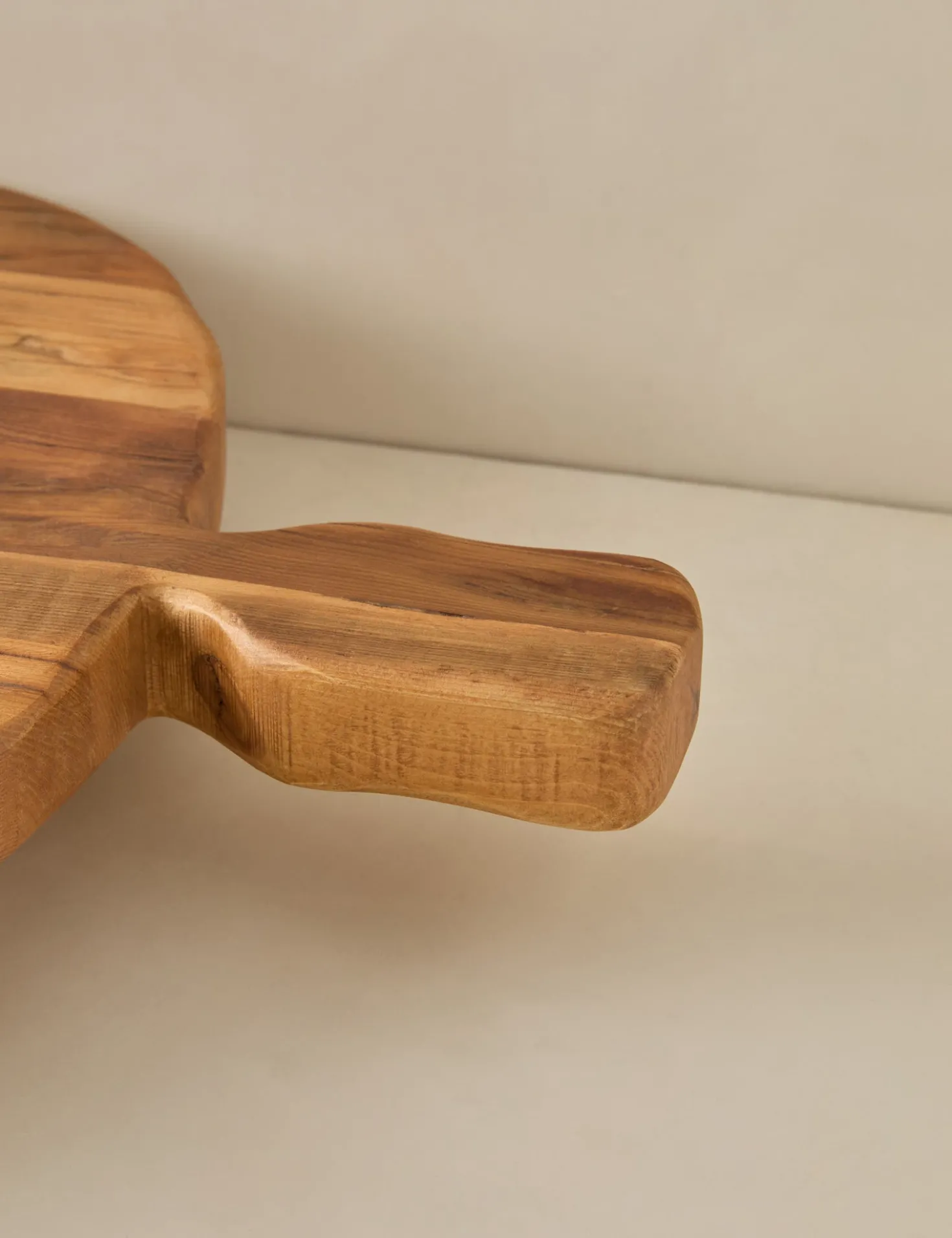 Classic Rectangular Footed Board by etúHOME
