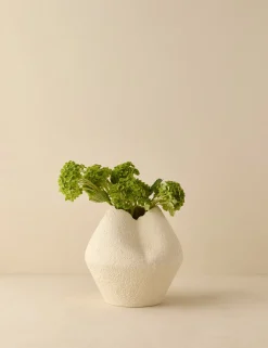 Claudia Vase by dumæ