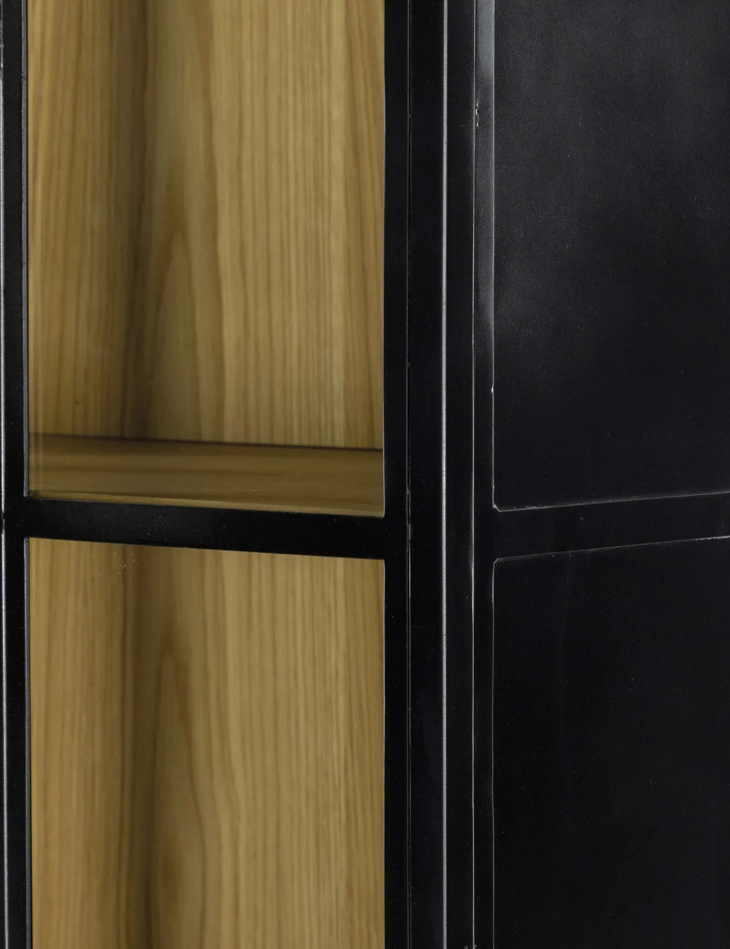 Cressida Curio Cabinet