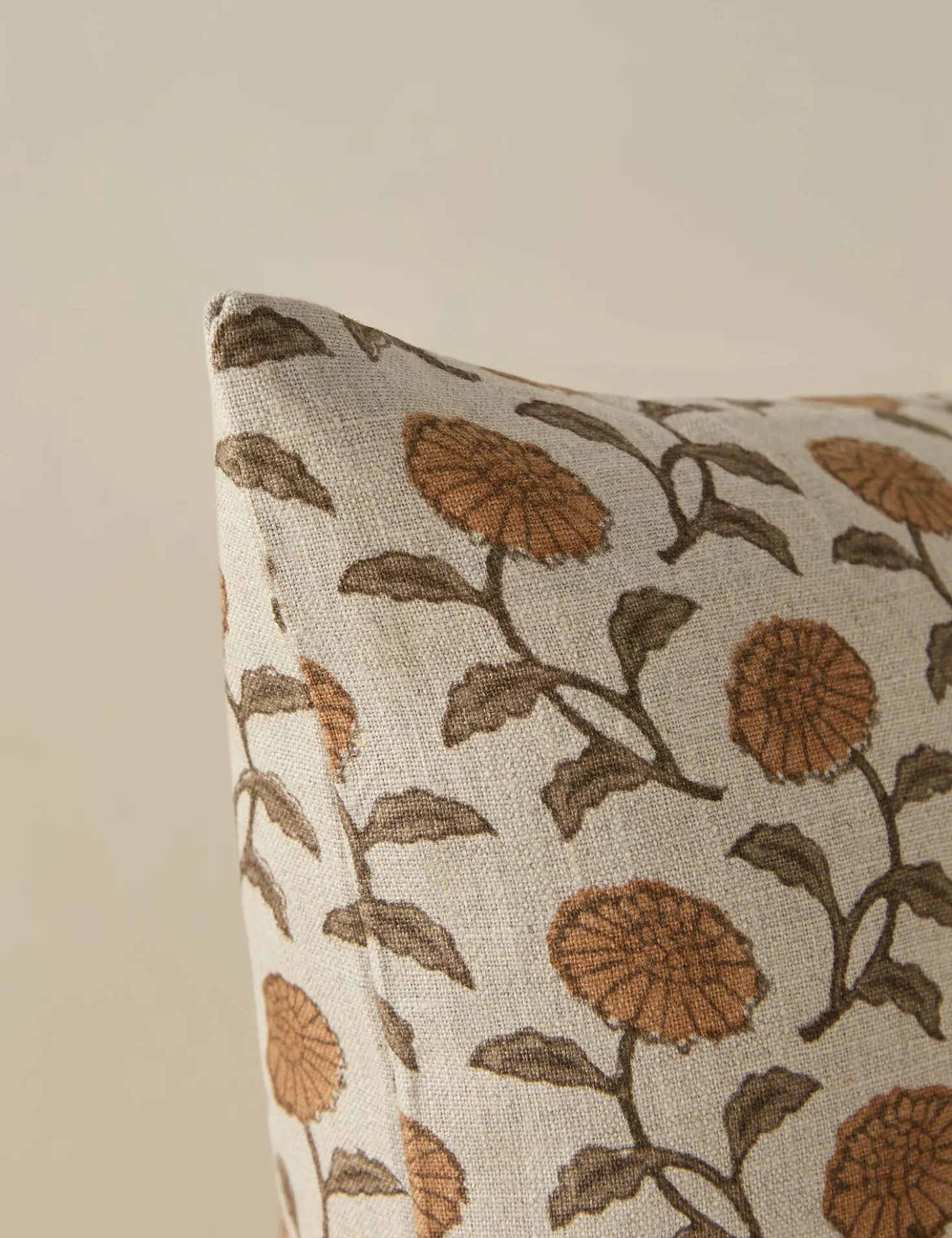 Dori Linen Pillow