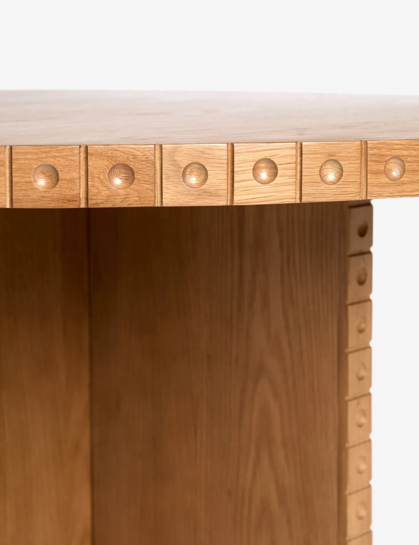 Edda Round Dining Table