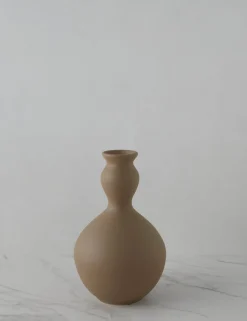 Elias Vase