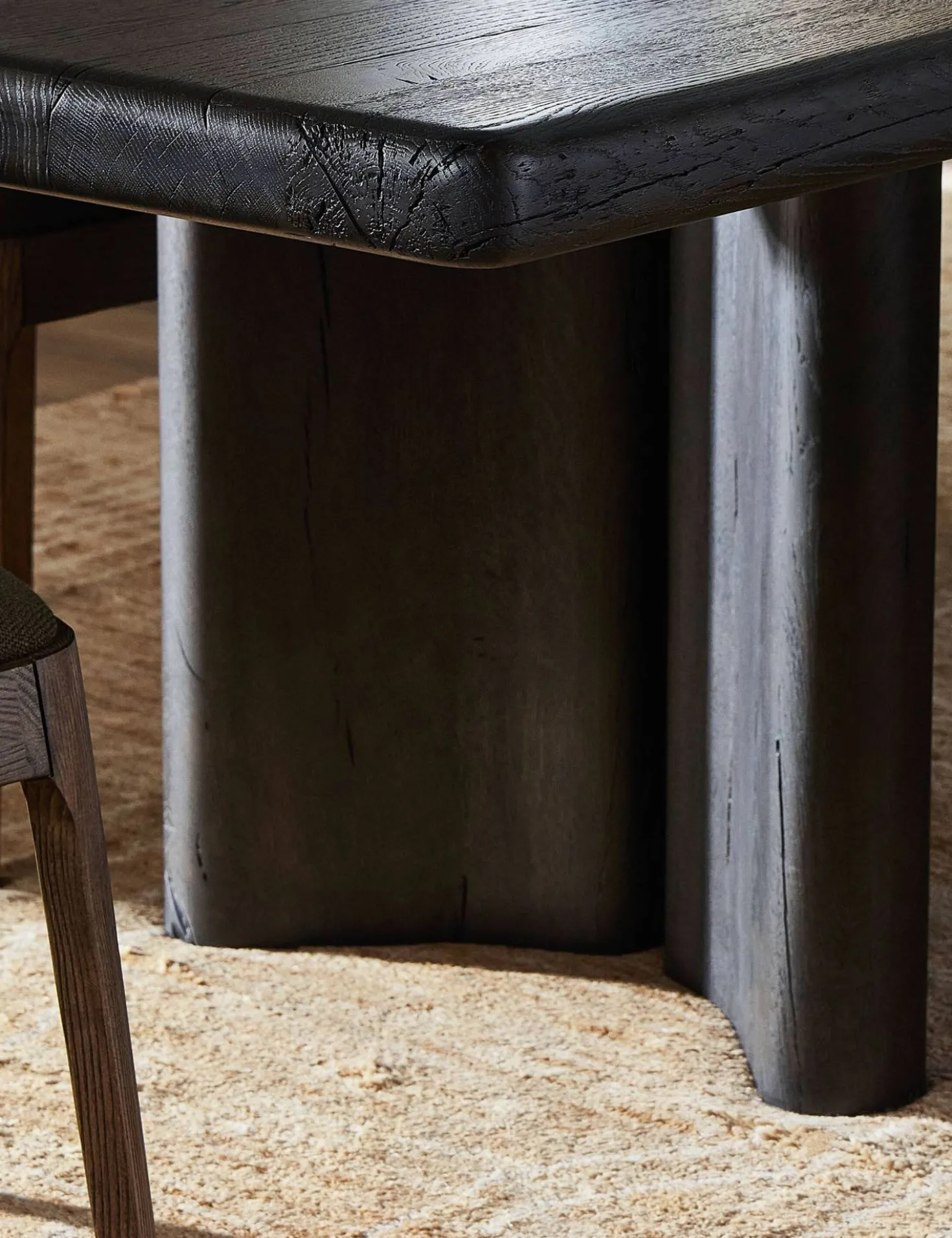 Elsen Dining Table