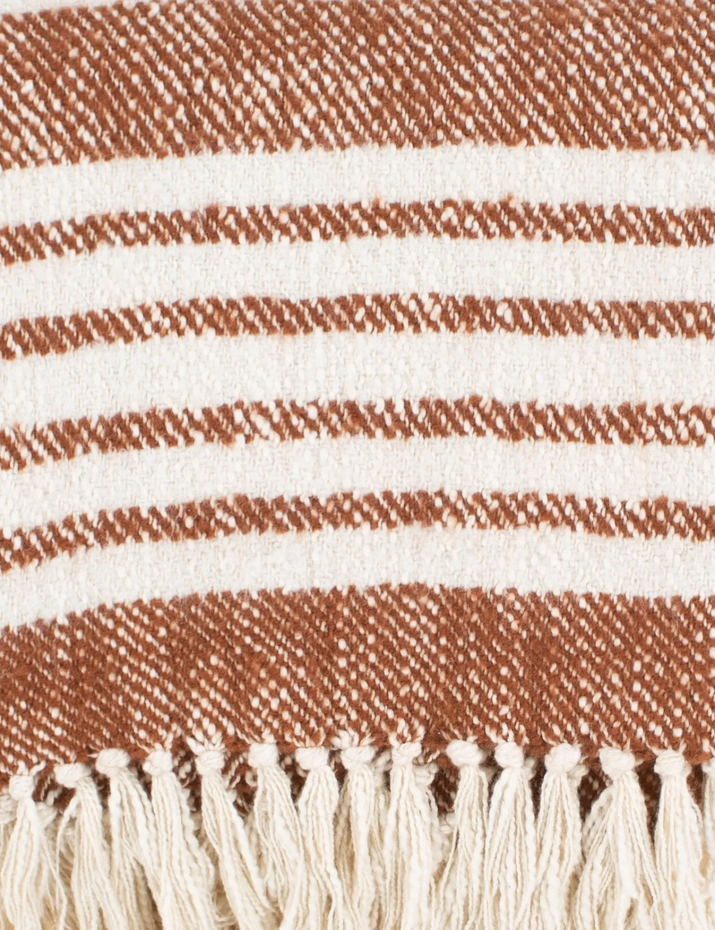 Elulia Throw