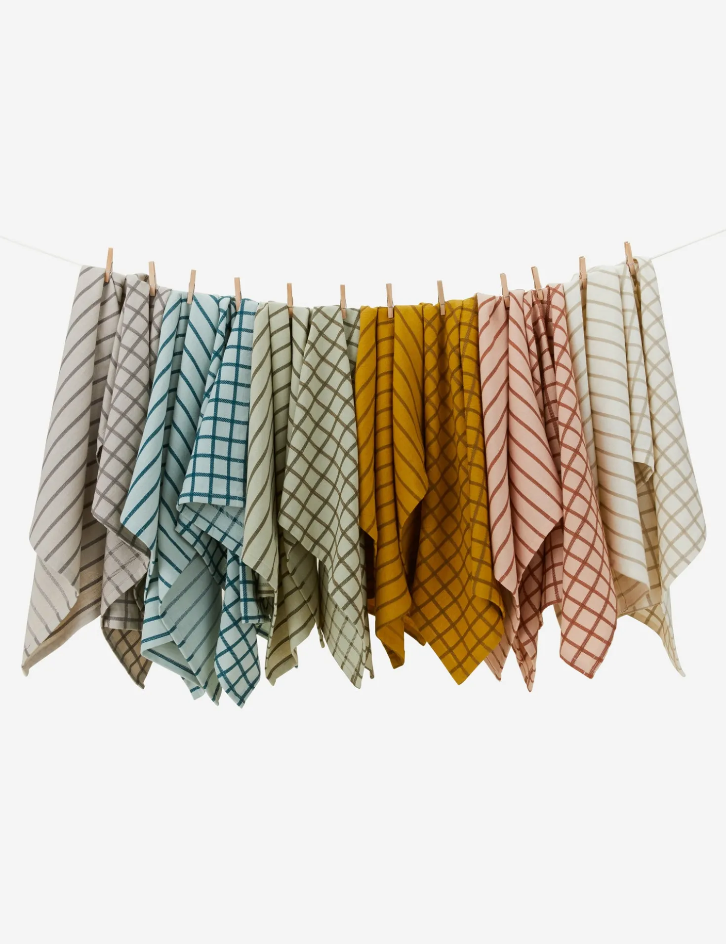 Essential Yarn Dyed Dish Towel (Set of 2) by Hawkins New York