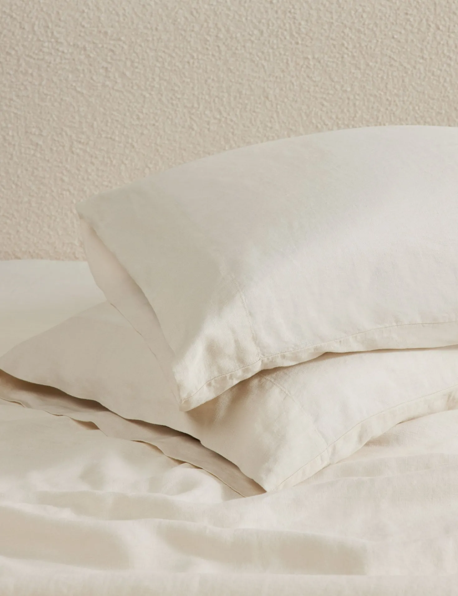 Essie Hemp Pillowcases (Set of 2) by Sarah Sherman Samuel