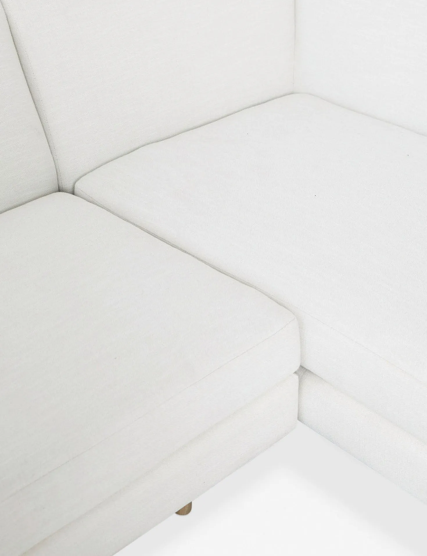 Estee Sectional Sofa