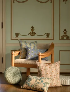 Fransen Linen Cotton Tufted Round Pillow