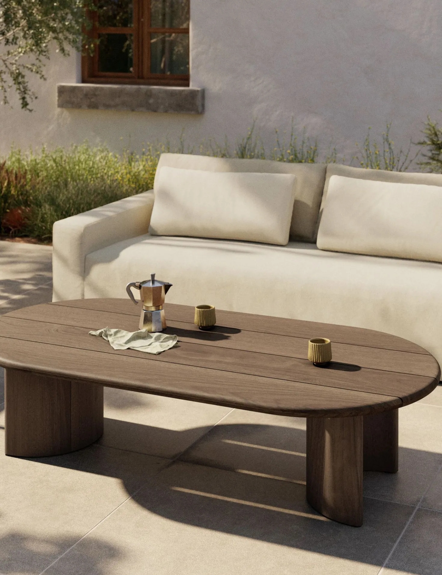 Gilda Outdoor Oval Coffee Table