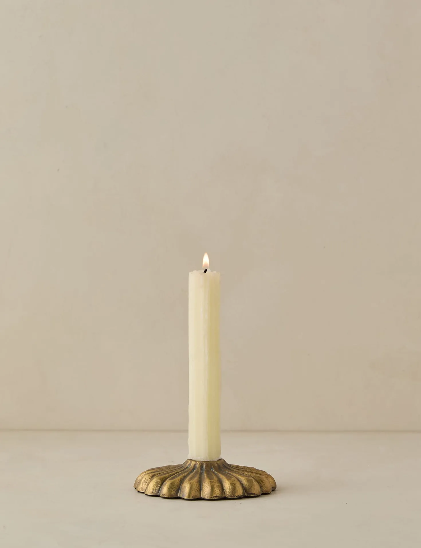 Giovanna Candle Holder