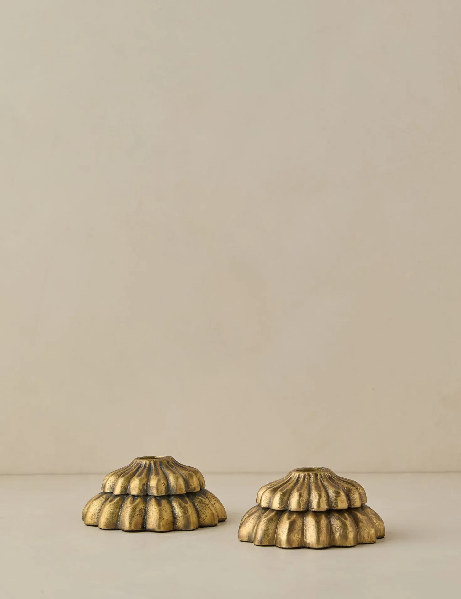 Giovanna Candle Holder