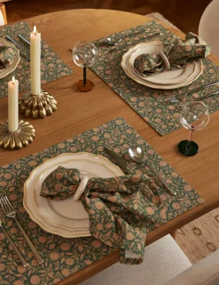 Giovanna Candle Holder