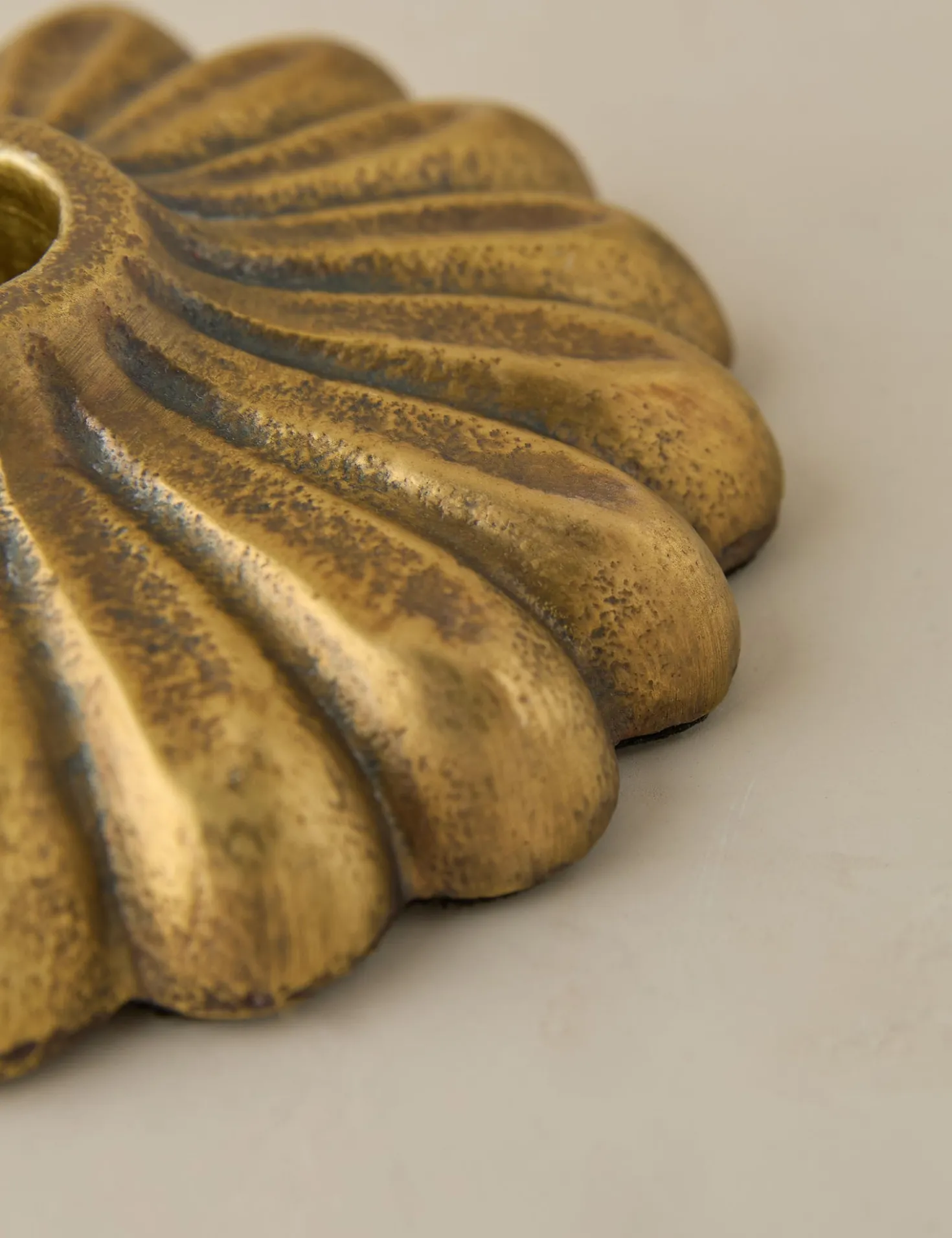 Giovanna Candle Holder