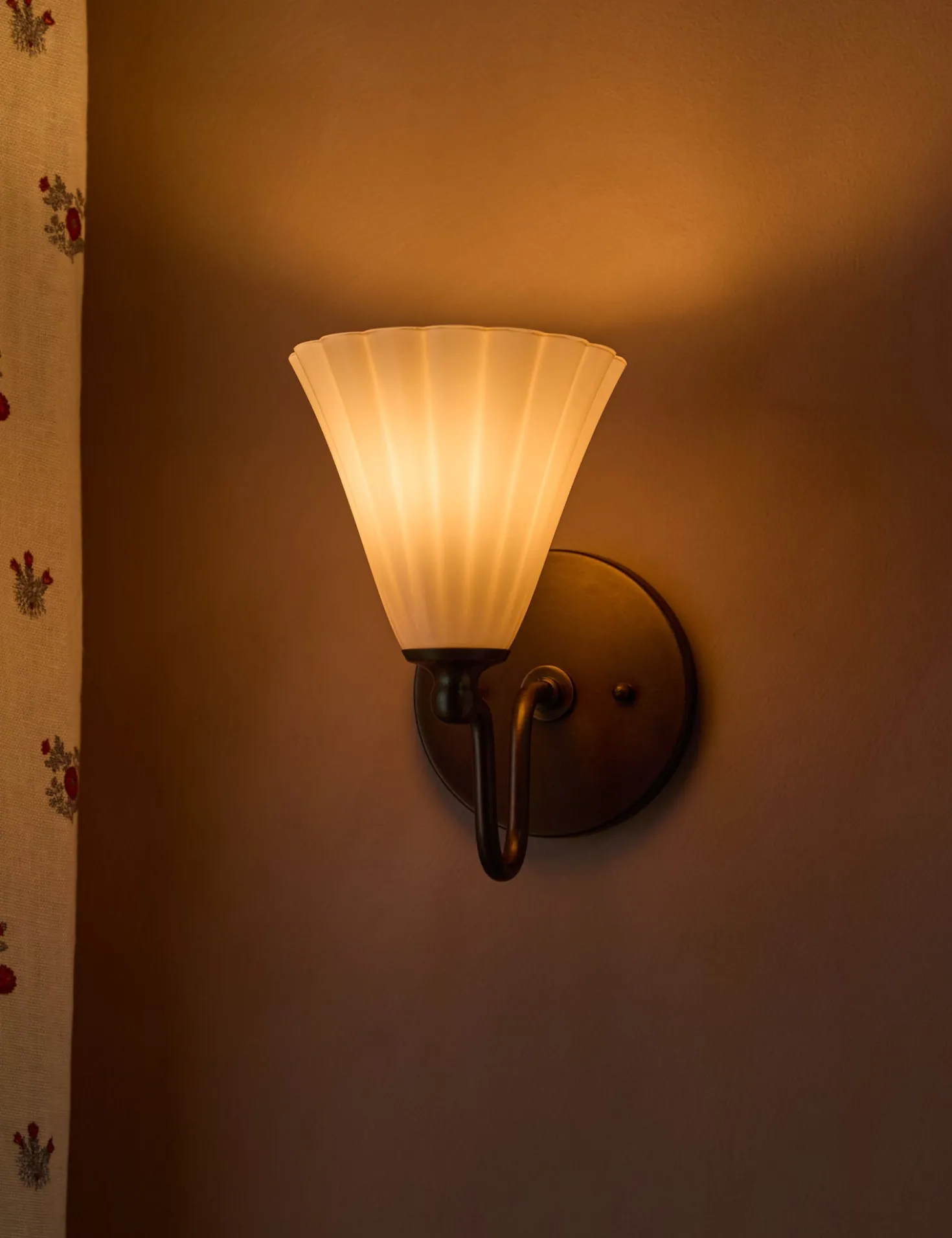 Gladstone Sconce