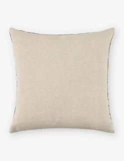 Gustavo Pillow