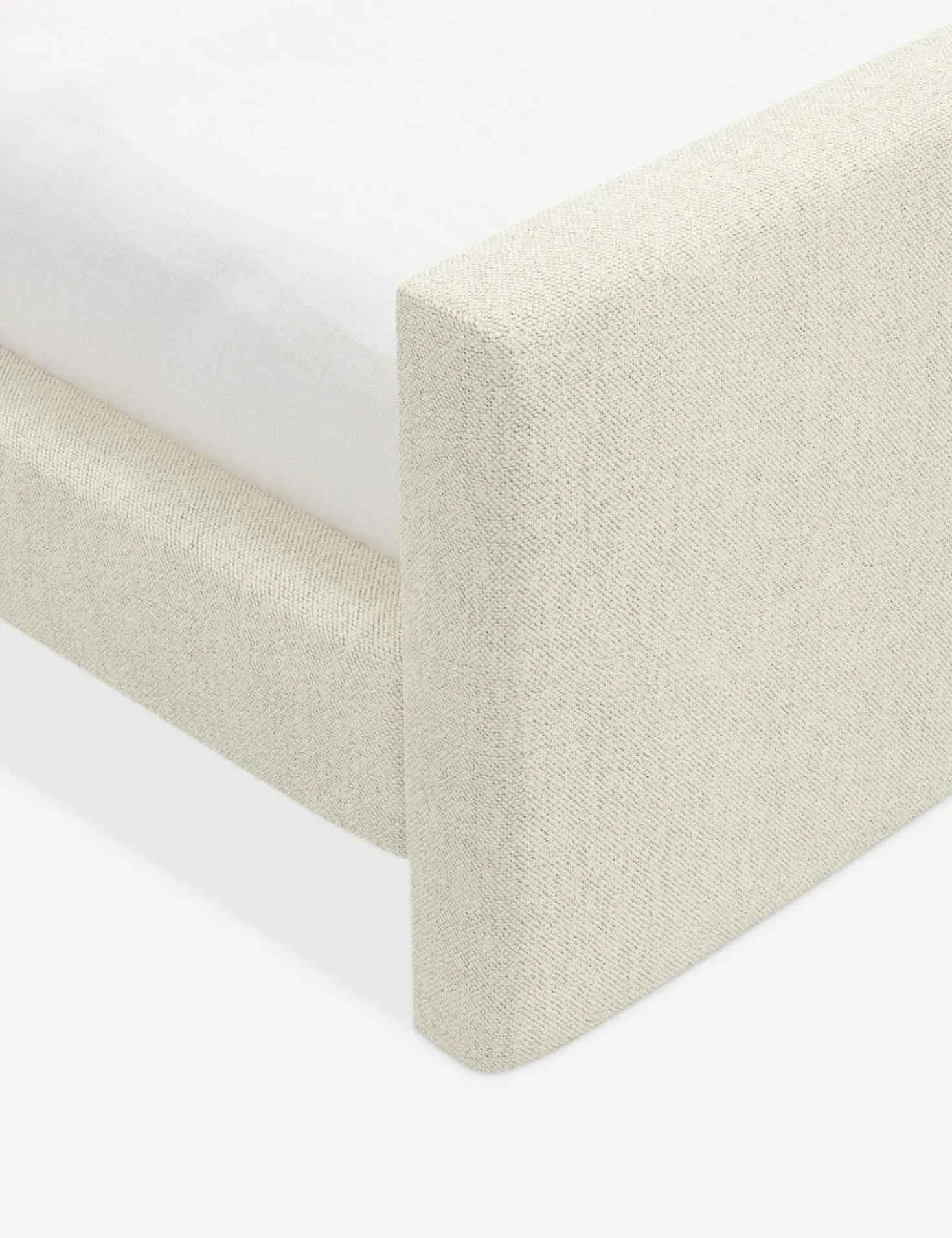 Halloway Platform Bed