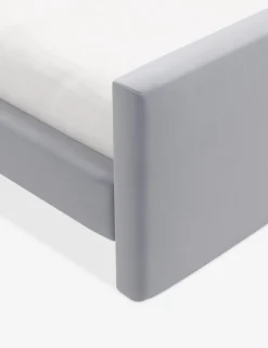 Halloway Platform Bed