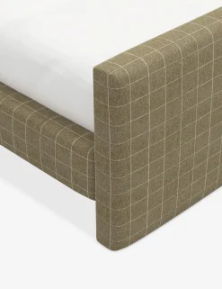 Halloway Platform Bed